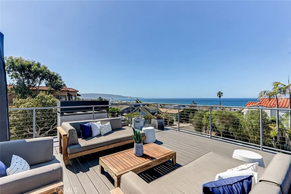 301 25th Hermosa Beach, CA 90254