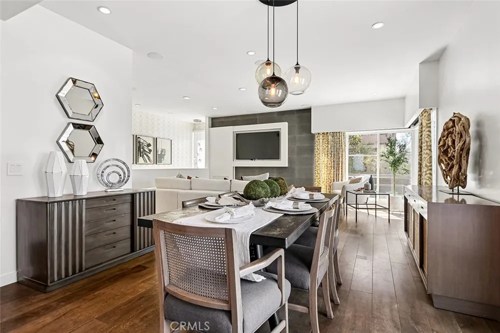 301 25th Hermosa Beach, CA 90254