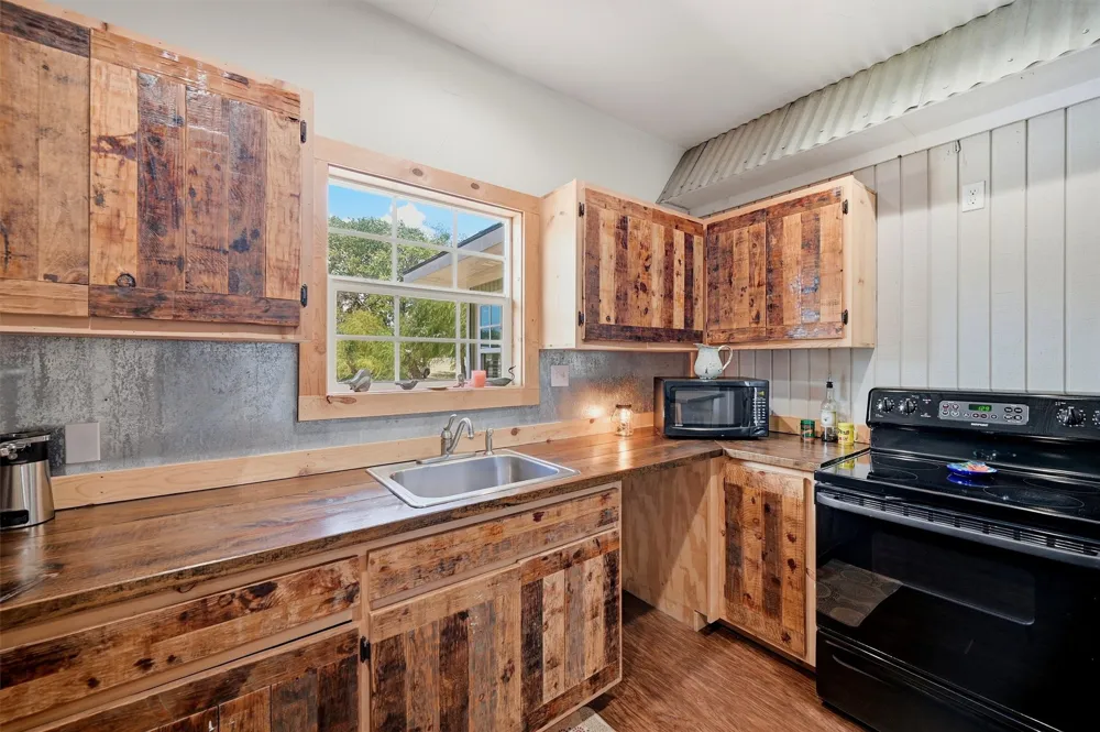 406 Cody Lane Sherman, TX 75092