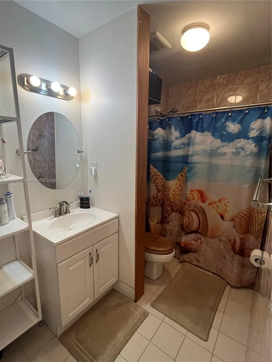 447 NW 98th Ct Miami, FL 33172