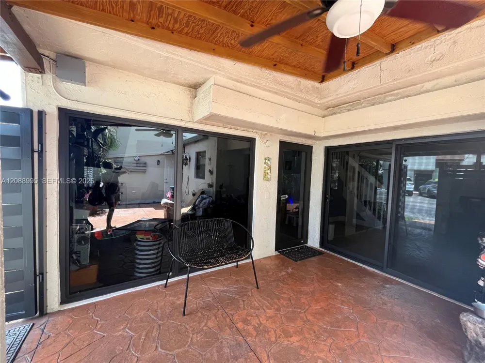 447 NW 98th Ct Miami, FL 33172