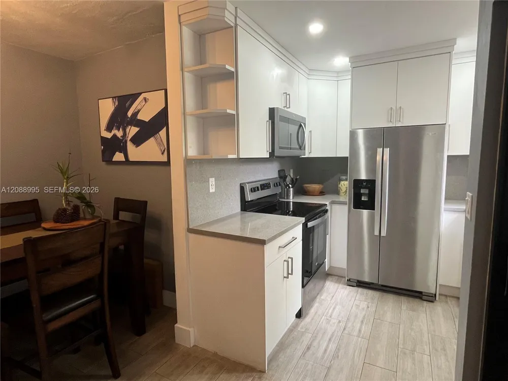 447 NW 98th Ct Miami, FL 33172