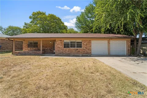 206 Cottonwood Drive