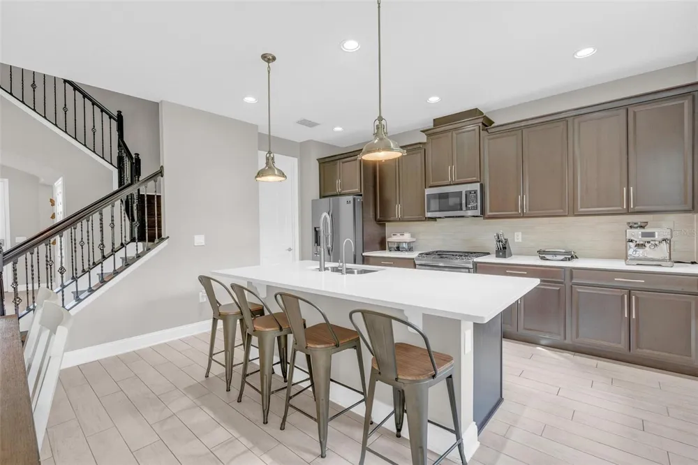 2415 SANTA VISTA LOOP Apopka, FL 32703