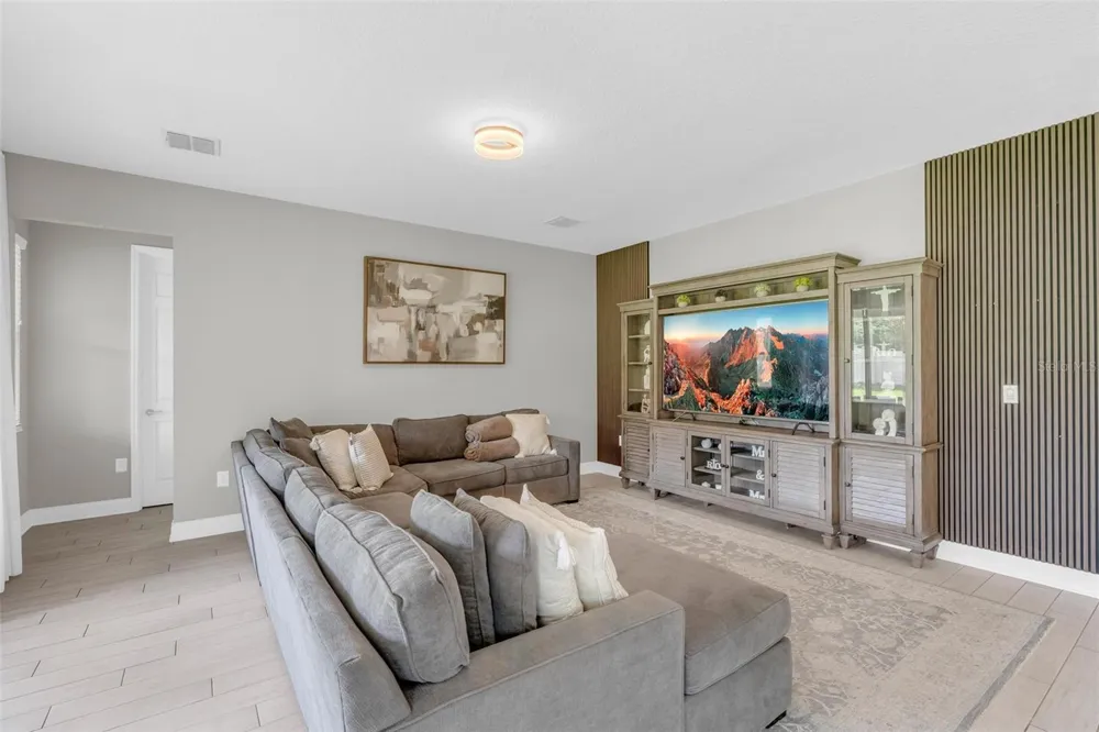 2415 SANTA VISTA LOOP Apopka, FL 32703