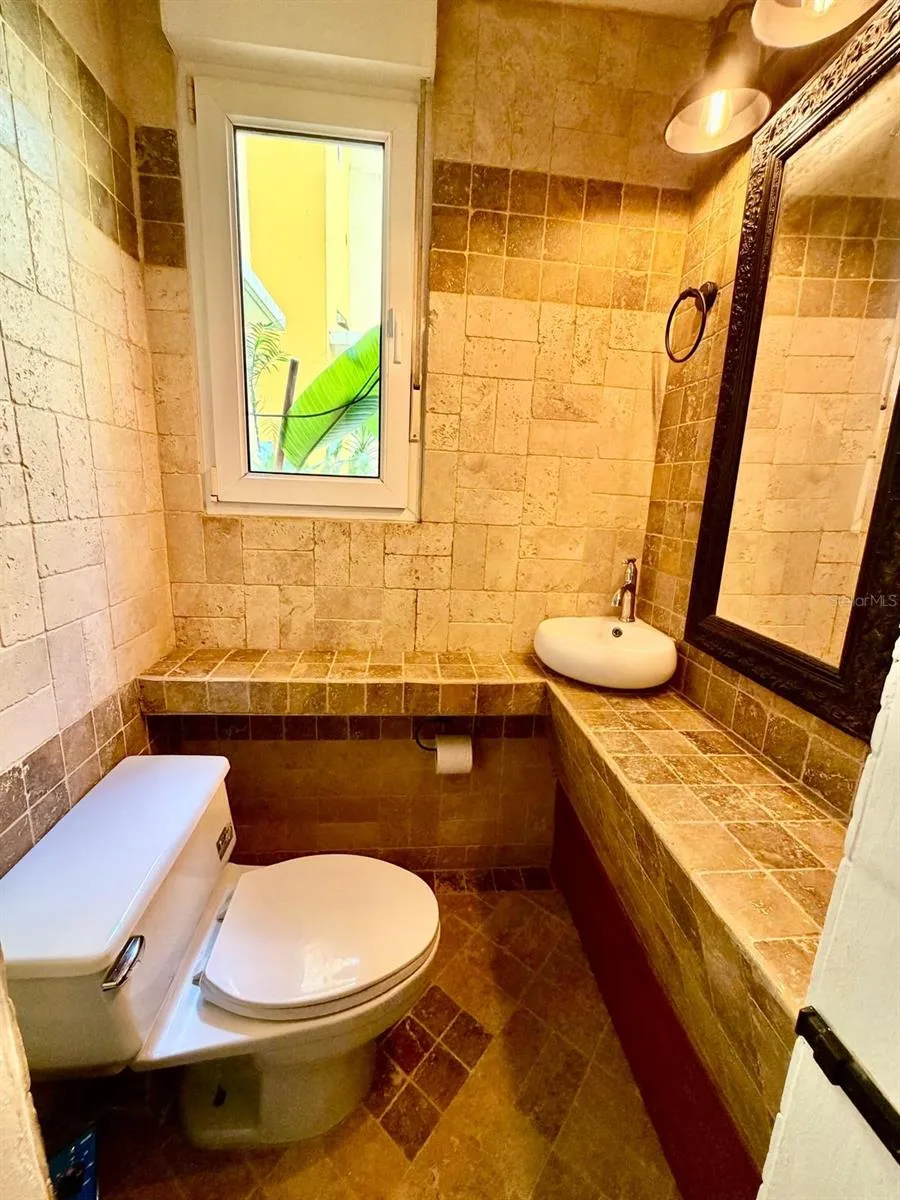 307 Recinto Sur SOLARIA CONDOMINIUM, OLD SAN JUAN #102 San Juan, PR 00901