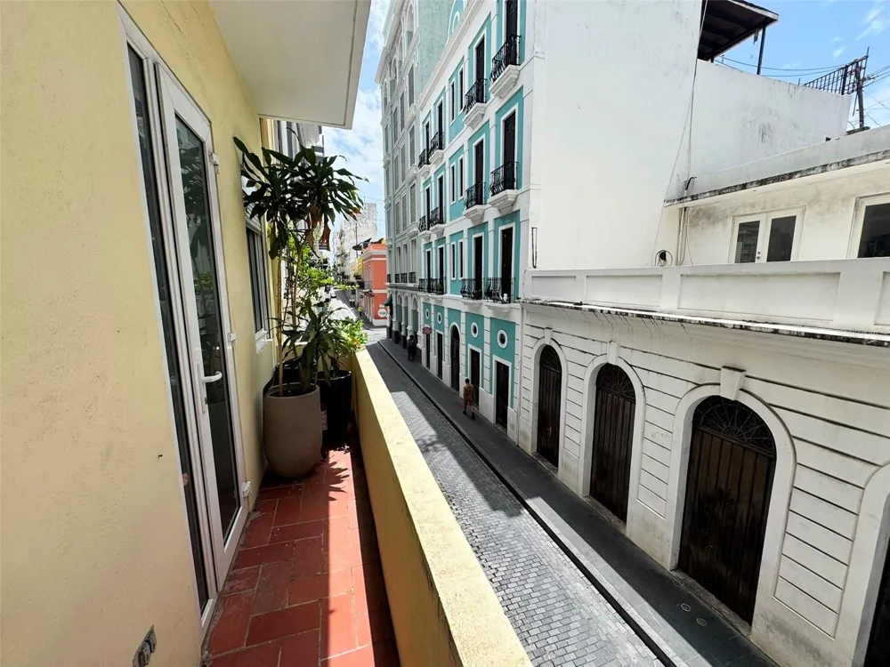 307 Recinto Sur SOLARIA CONDOMINIUM, OLD SAN JUAN #102 San Juan, PR 00901