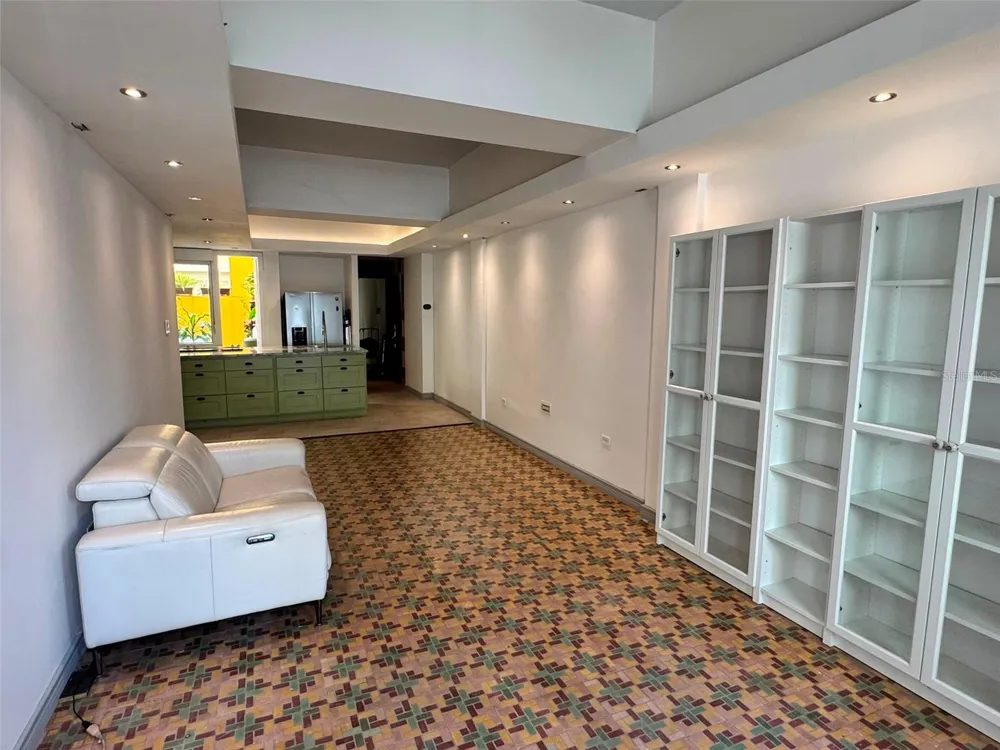 307 Recinto Sur SOLARIA CONDOMINIUM, OLD SAN JUAN #102 San Juan, PR 00901