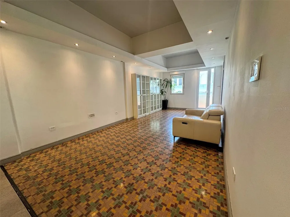 307 Recinto Sur SOLARIA CONDOMINIUM, OLD SAN JUAN #102 San Juan, PR 00901