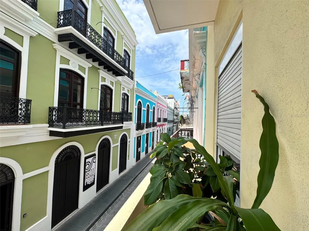 307 Recinto Sur SOLARIA CONDOMINIUM, OLD SAN JUAN #102 San Juan, PR 00901