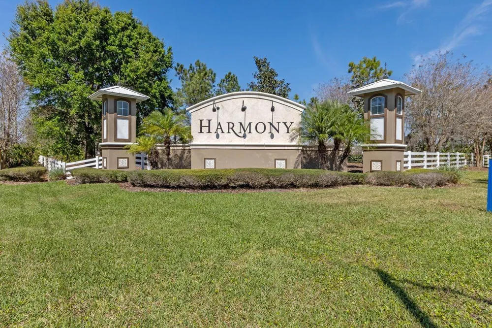 3351 SCHOOLHOUSE ROAD Harmony, FL 34773