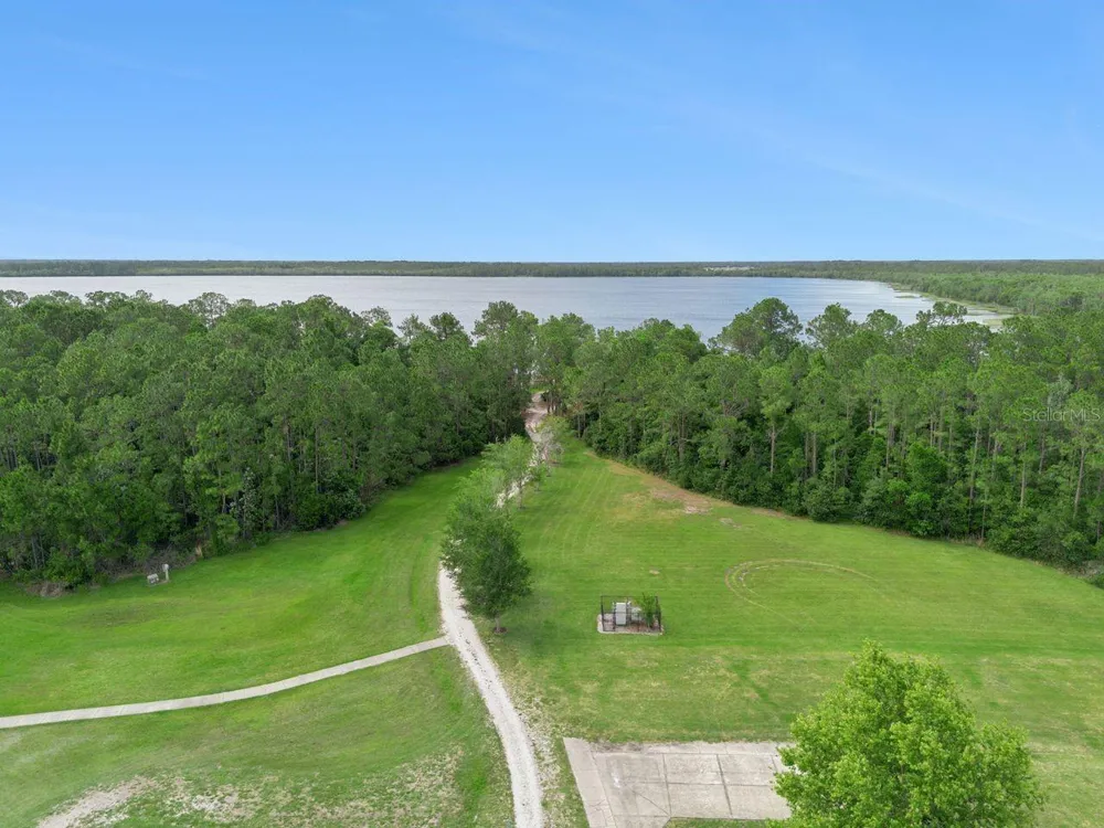 3351 SCHOOLHOUSE ROAD Harmony, FL 34773