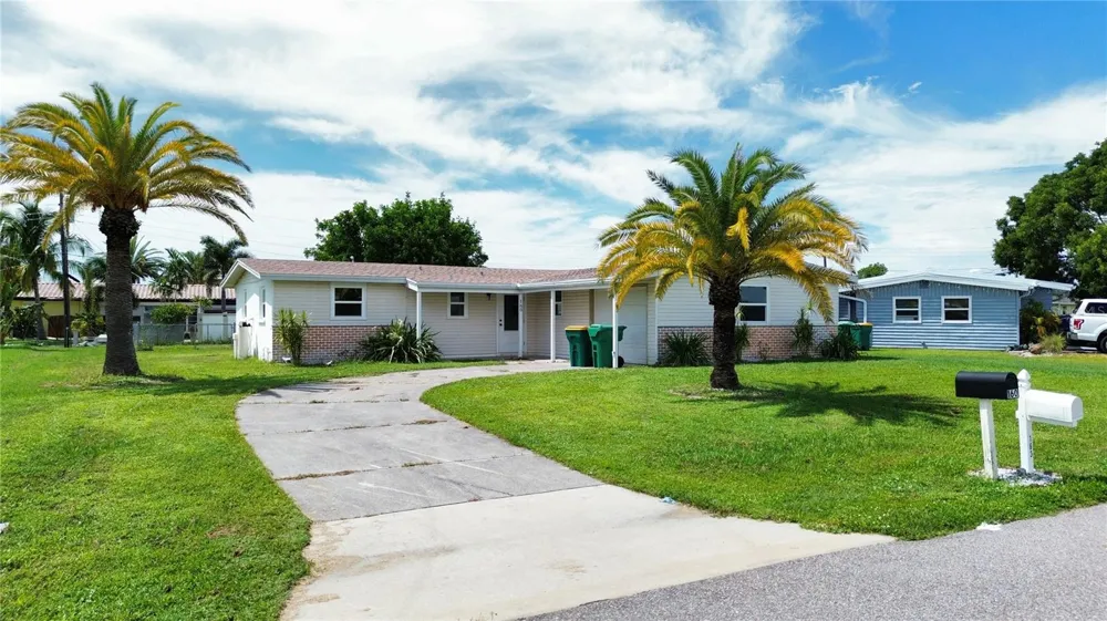 160 FRANCIS DRIVE NE Port Charlotte, FL 33952