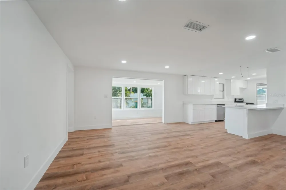 160 FRANCIS DRIVE NE Port Charlotte, FL 33952