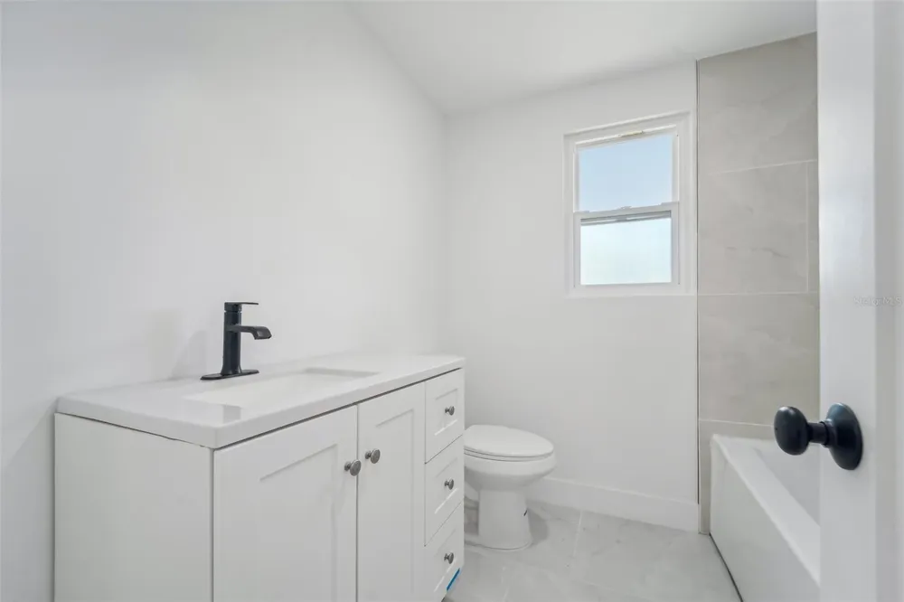 160 FRANCIS DRIVE NE Port Charlotte, FL 33952