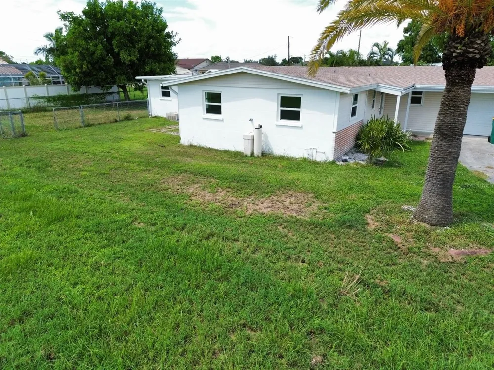 160 FRANCIS DRIVE NE Port Charlotte, FL 33952