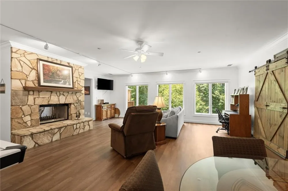 3686 Suwanee Creek Court Suwanee, GA 30024