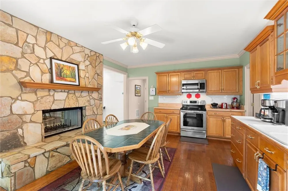 3686 Suwanee Creek Court Suwanee, GA 30024