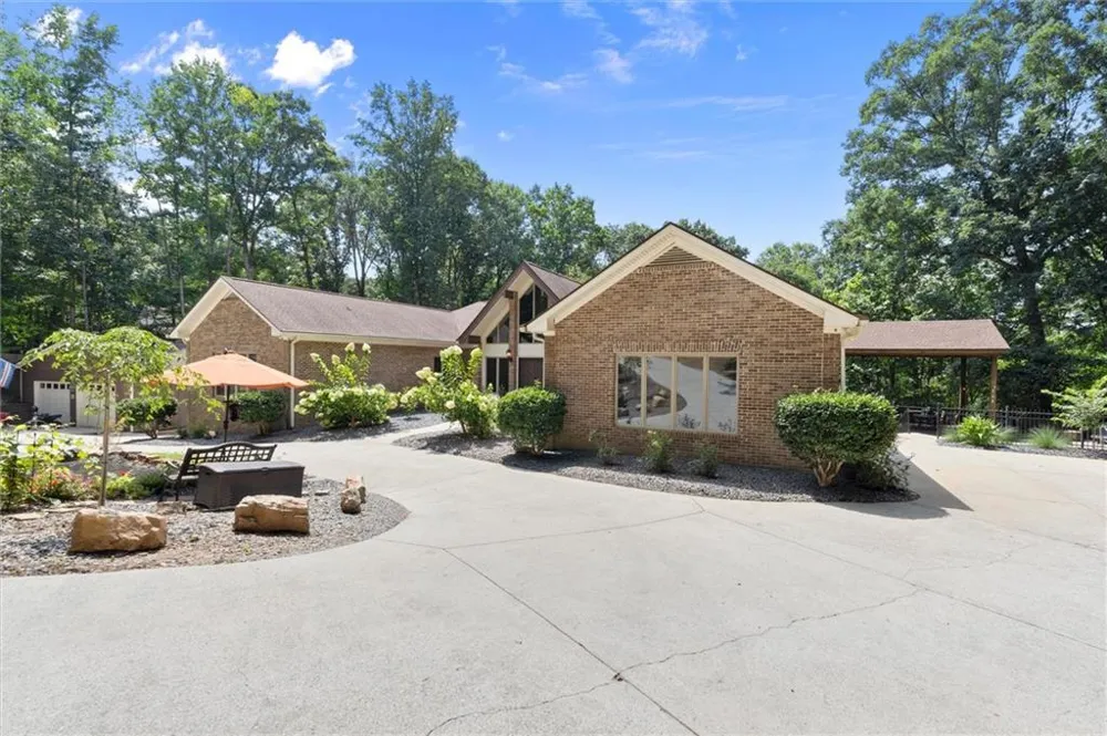3686 Suwanee Creek Court Suwanee, GA 30024