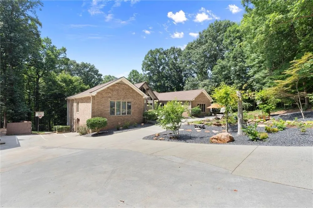 3686 Suwanee Creek Court Suwanee, GA 30024