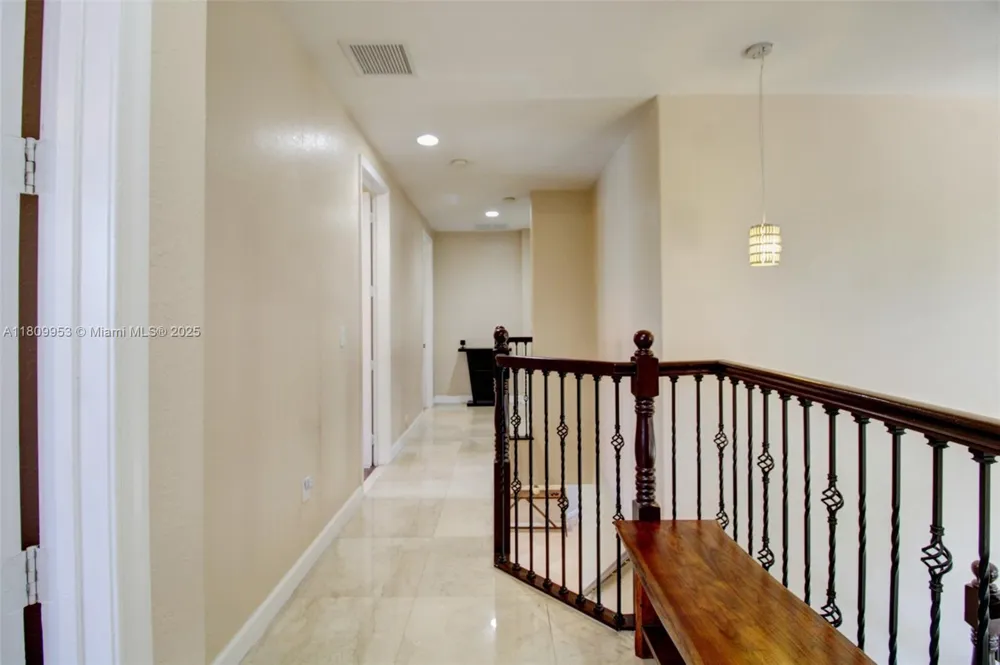 7753 SW 193rd St Cutler Bay, FL 33157