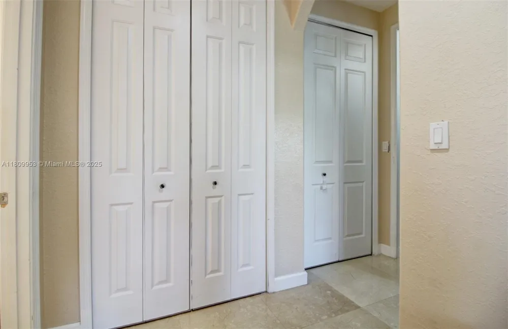 7753 SW 193rd St Cutler Bay, FL 33157