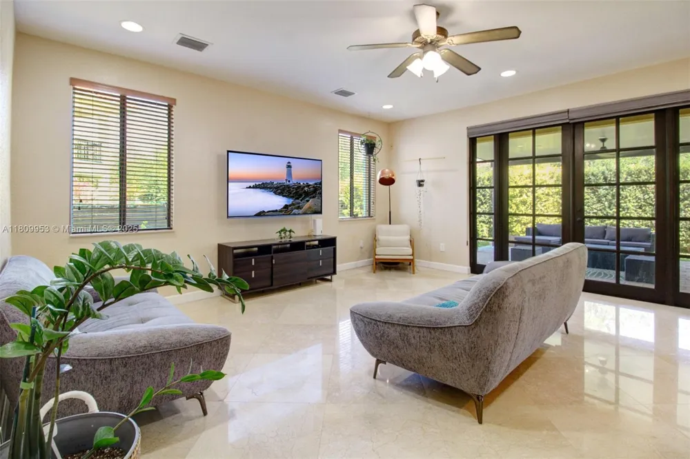 7753 SW 193rd St Cutler Bay, FL 33157