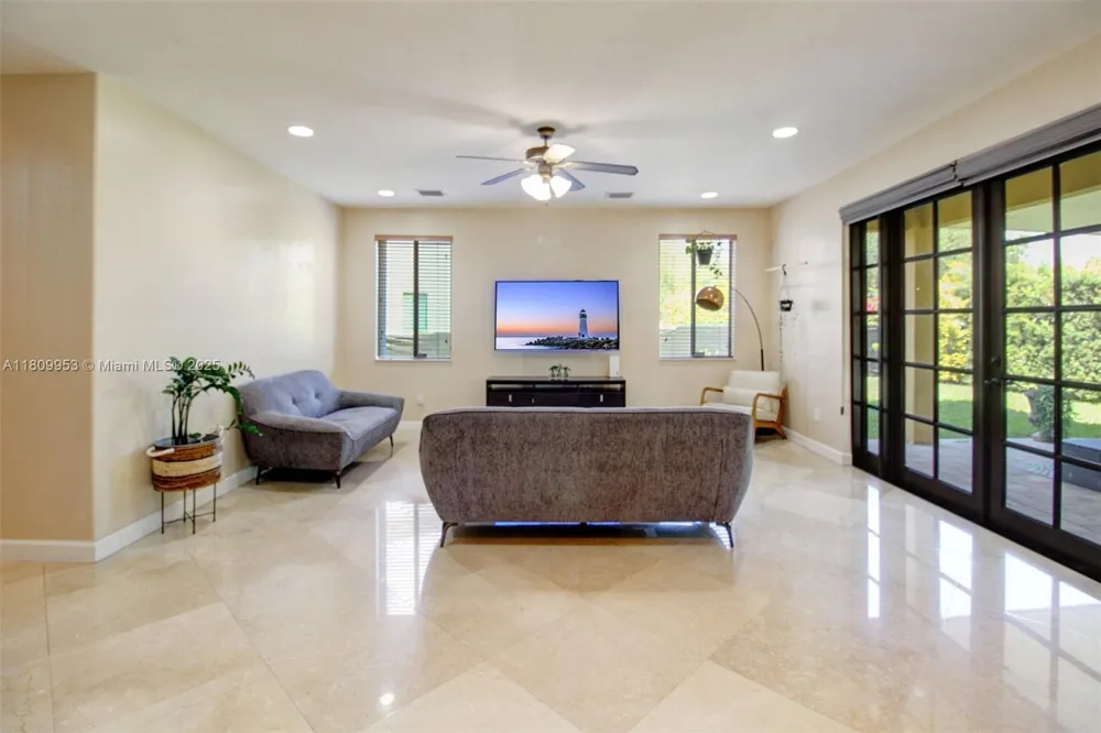 7753 SW 193rd St Cutler Bay, FL 33157