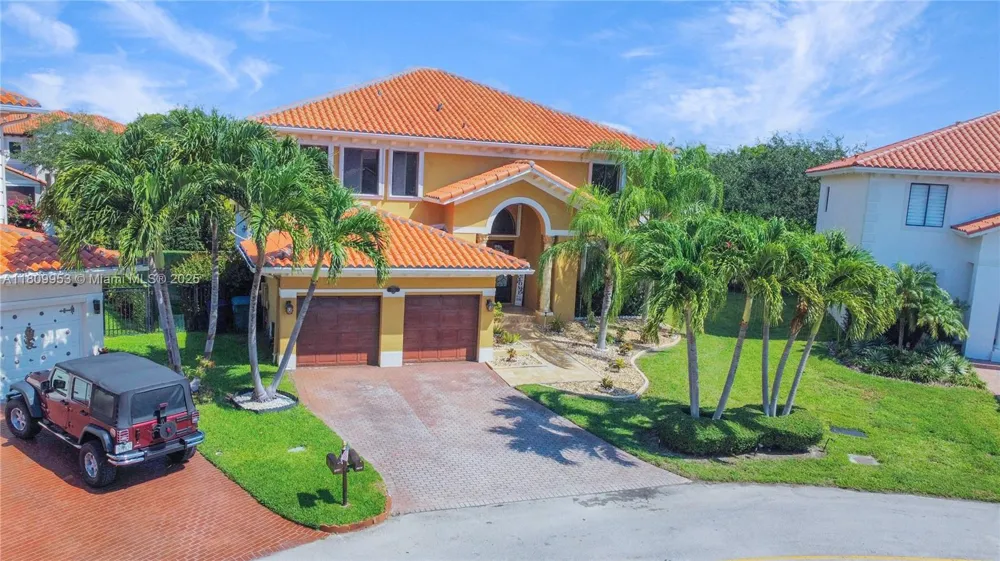 7753 SW 193rd St Cutler Bay, FL 33157