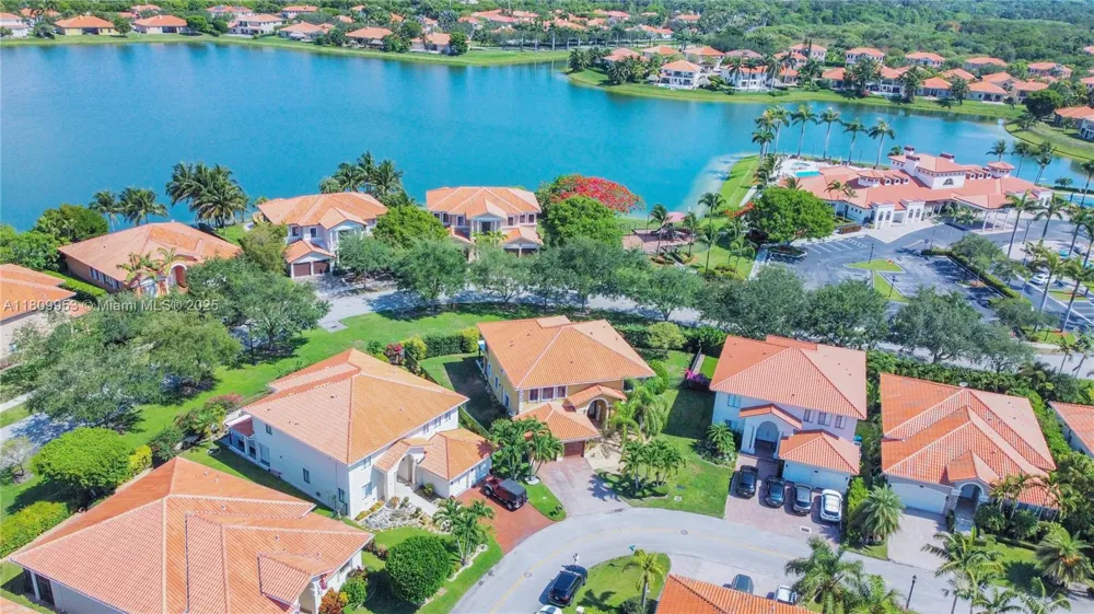 7753 SW 193rd St Cutler Bay, FL 33157