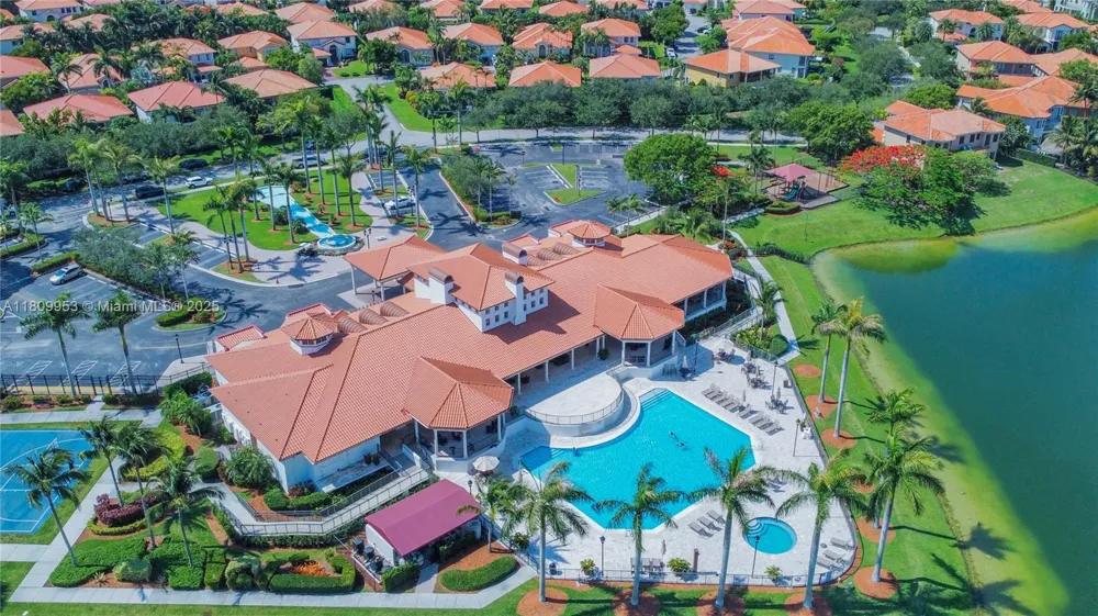 7753 SW 193rd St Cutler Bay, FL 33157