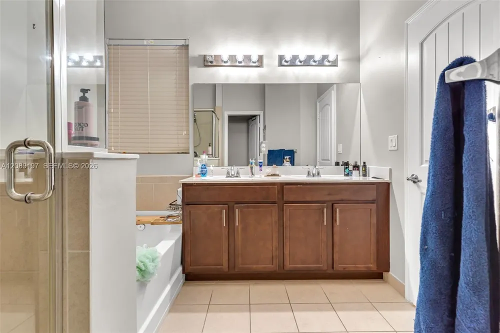11833 SW 250th Ter Homestead, FL 33032