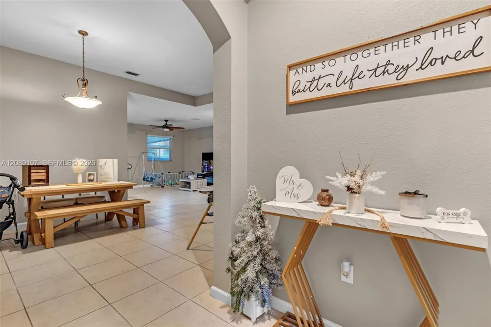 11833 SW 250th Ter Homestead, FL 33032