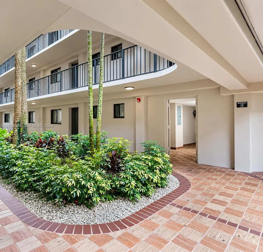 8760 SW 133rd Ave Rd #103 Miami, FL 33183