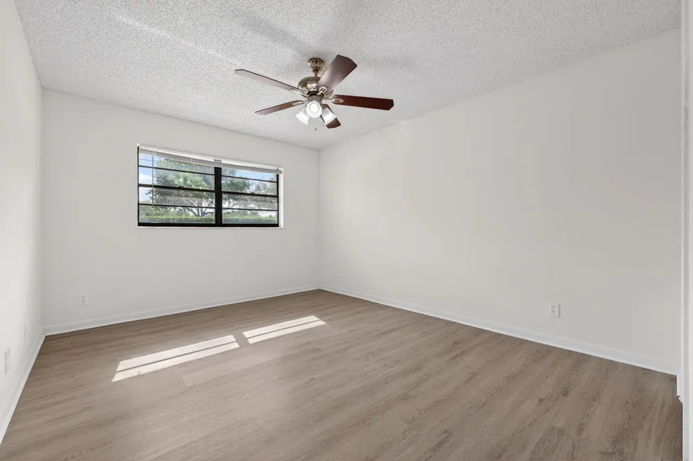 9401 NW 49th Place #29d Sunrise, FL 33351