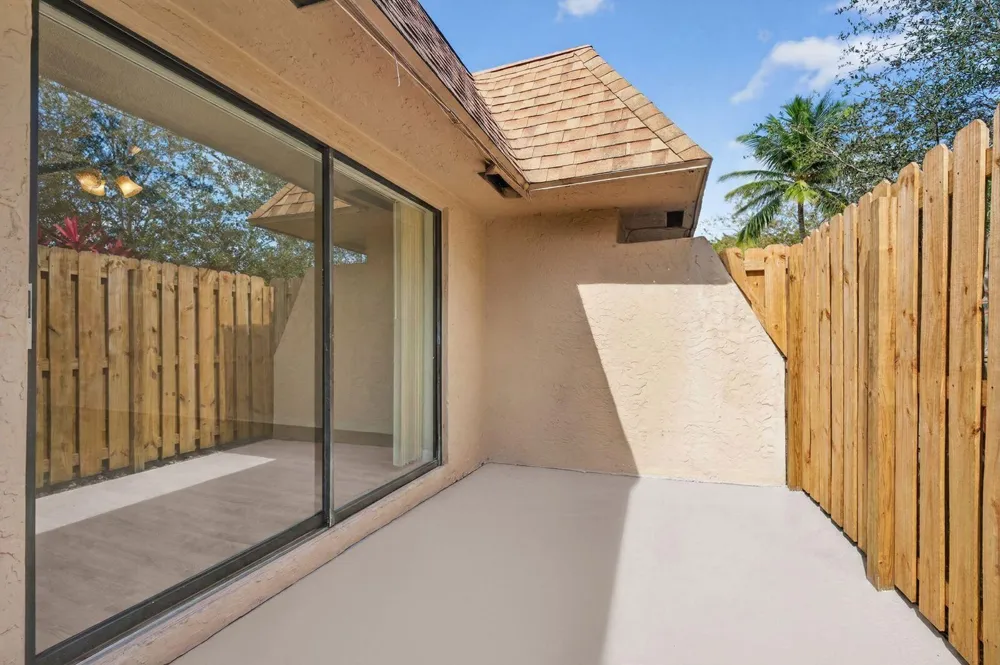 9401 NW 49th Place #29d Sunrise, FL 33351