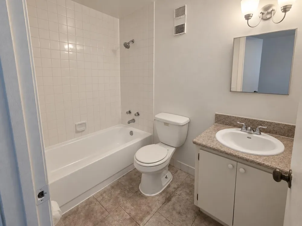 9401 NW 49th Place #29d Sunrise, FL 33351