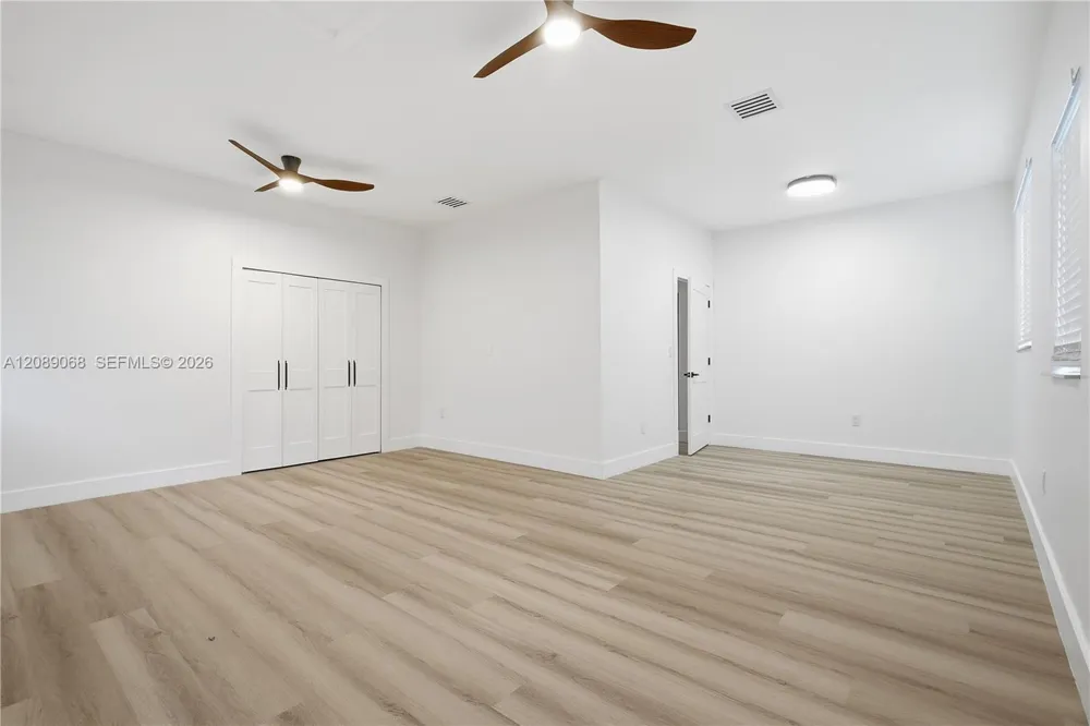 16010 SW 100th Ct Miami, FL 33157
