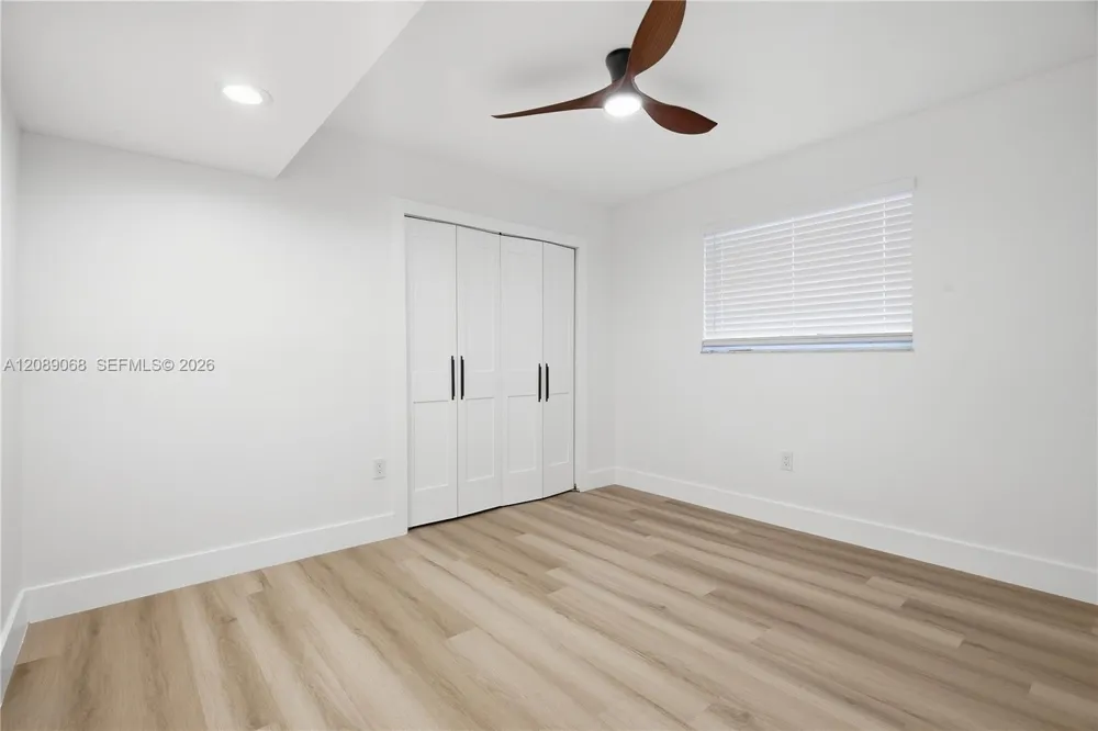 16010 SW 100th Ct Miami, FL 33157