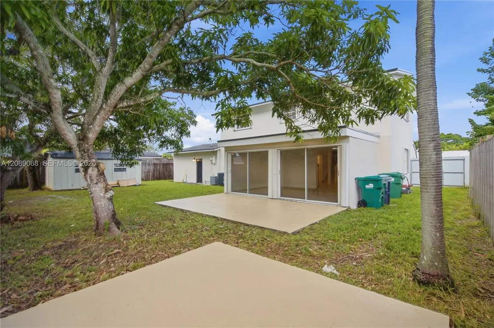 16010 SW 100th Ct Miami, FL 33157