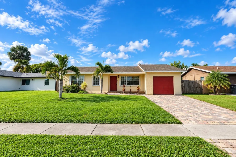 9135 SADDLECREEK DRIVE Boca Raton, FL 33496
