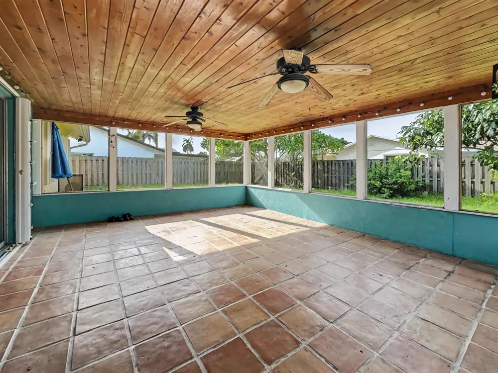 9135 SADDLECREEK DRIVE Boca Raton, FL 33496