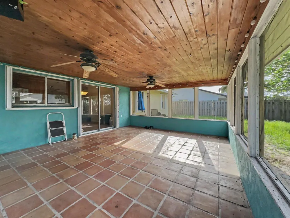 9135 SADDLECREEK DRIVE Boca Raton, FL 33496