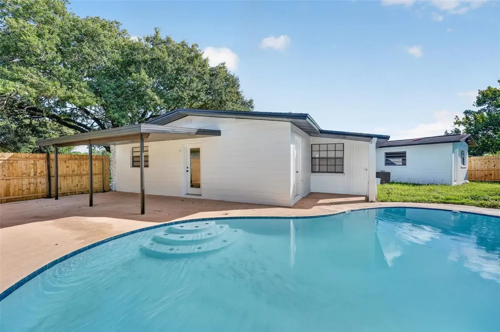 10810 GENEVIEVE STREET Orlando, FL 32825