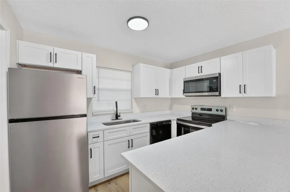 10810 GENEVIEVE STREET Orlando, FL 32825