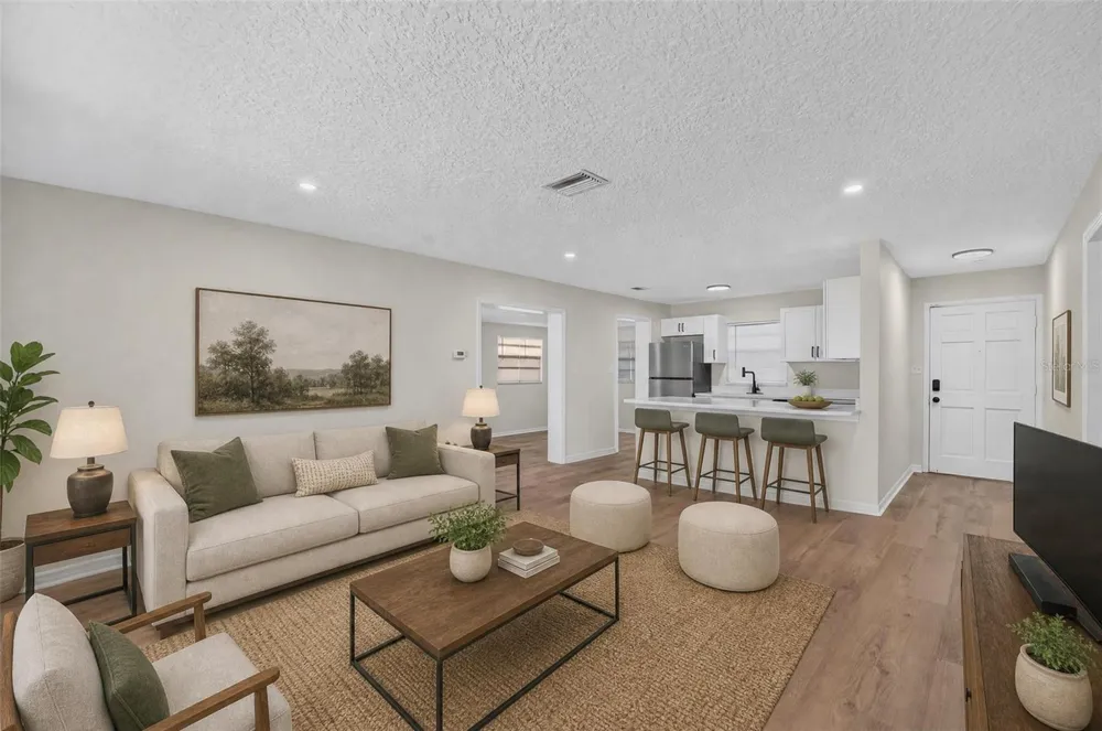 10810 GENEVIEVE STREET Orlando, FL 32825