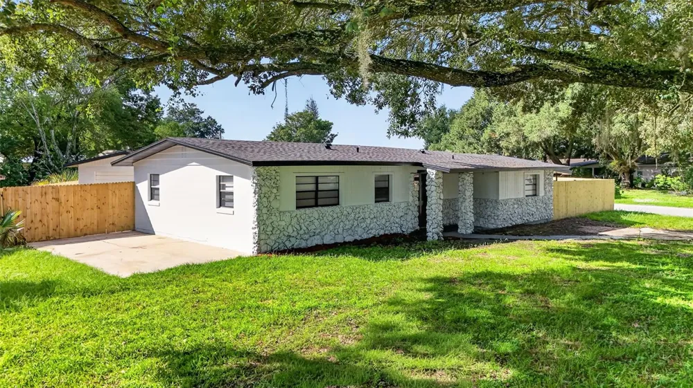 10810 GENEVIEVE STREET Orlando, FL 32825