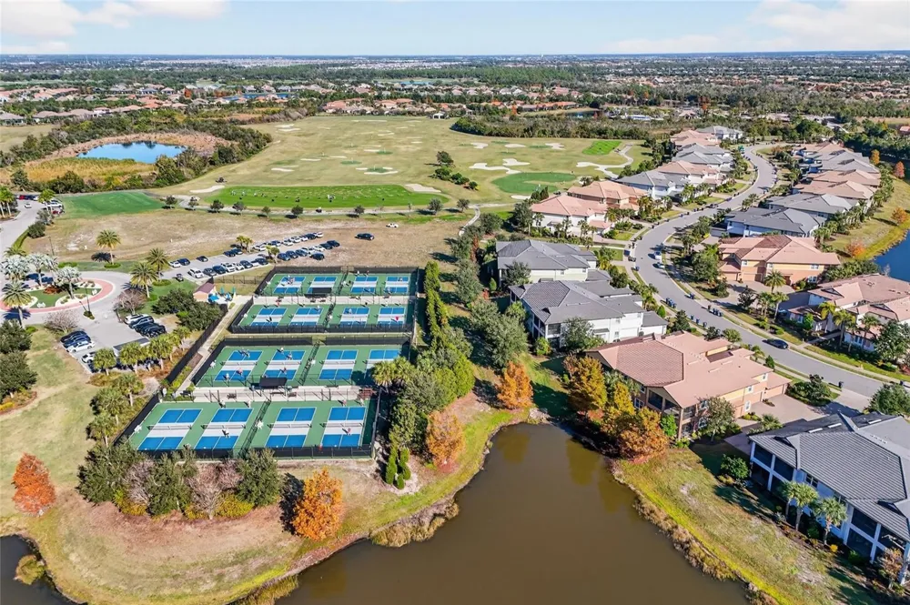 16606 BERWICK TERRACE Lakewood Ranch, FL 34202