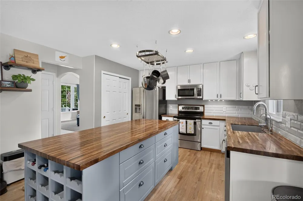 6032 Vallecito Drive Colorado Springs, CO 80923