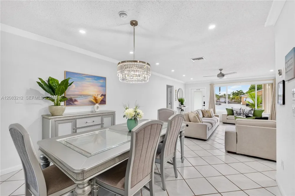 22682 SW 65th Ave Boca Raton, FL 33428